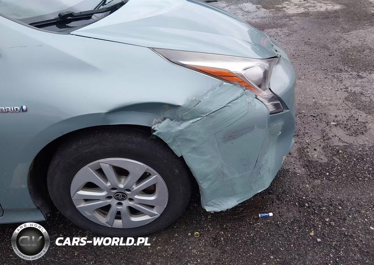 2016 Toyota Prius Two VIN:JTDKBRFUXG3005104 - 6