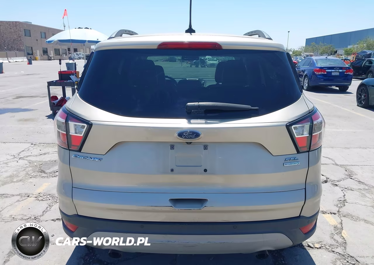 2018 Ford Escape Sel VIN:1FMCU0HD3JUA24629 - 16