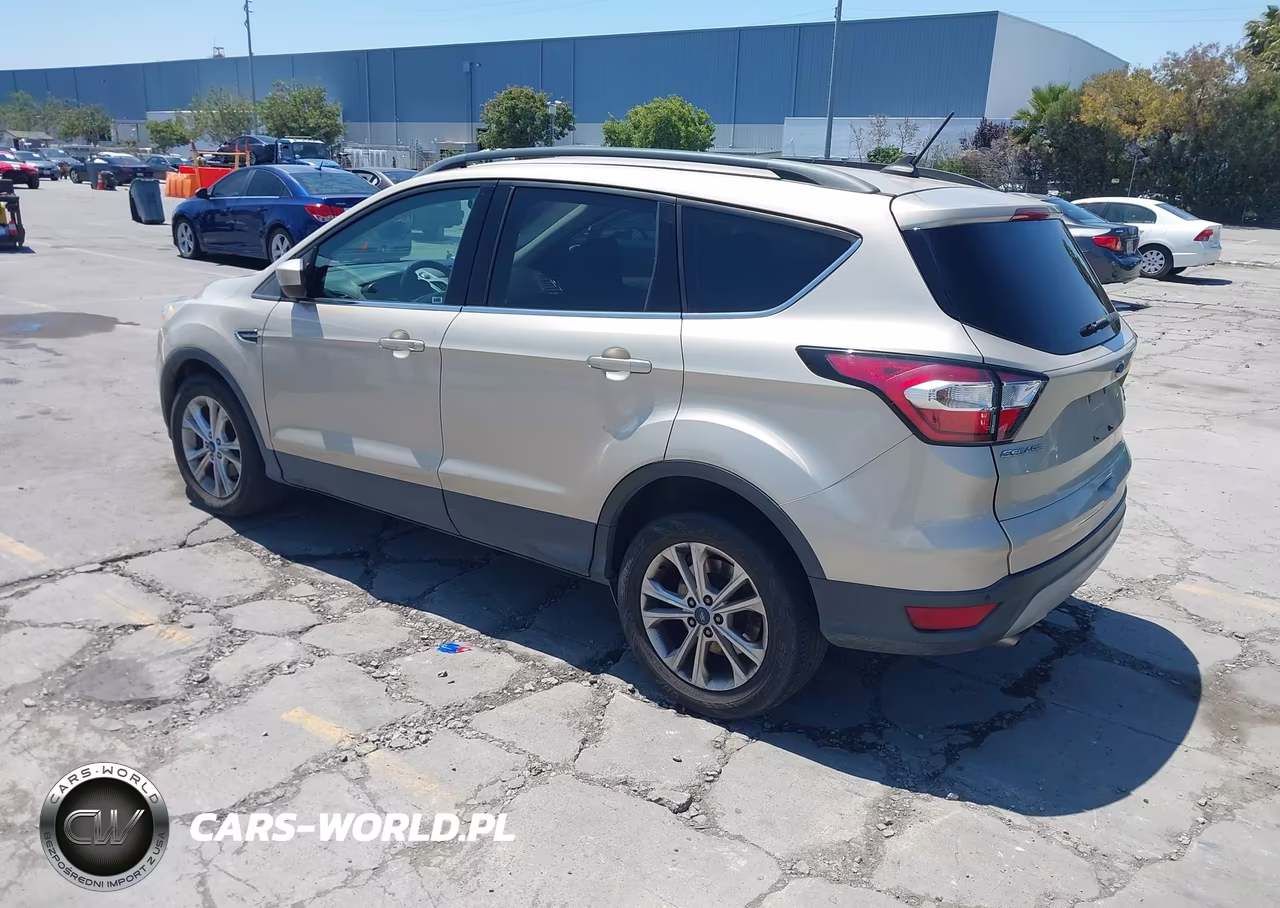 2018 Ford Escape Sel VIN:1FMCU0HD3JUA24629 - 3