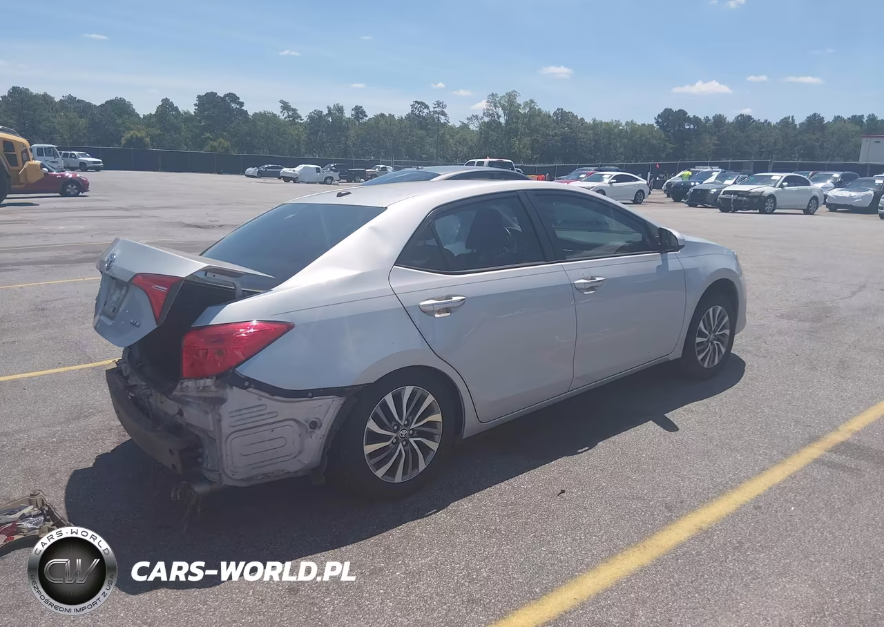 2018 Toyota Corolla Xle VIN:2T1BURHE6JC019046 - 4