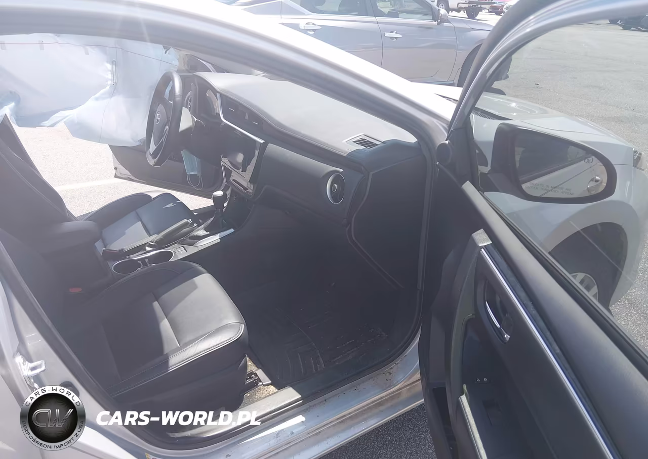 2018 Toyota Corolla Xle VIN:2T1BURHE6JC019046 - 5