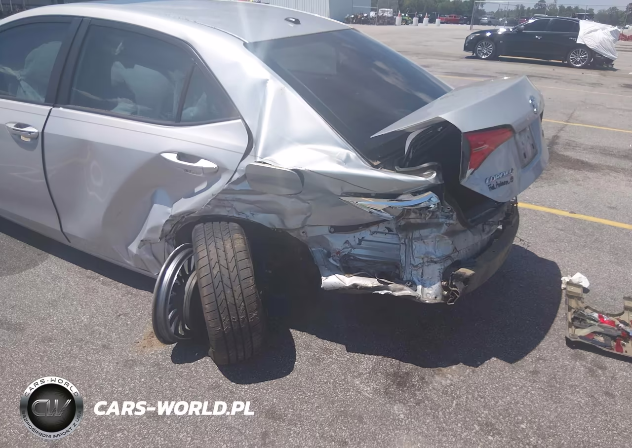 2018 Toyota Corolla Xle VIN:2T1BURHE6JC019046 - 6