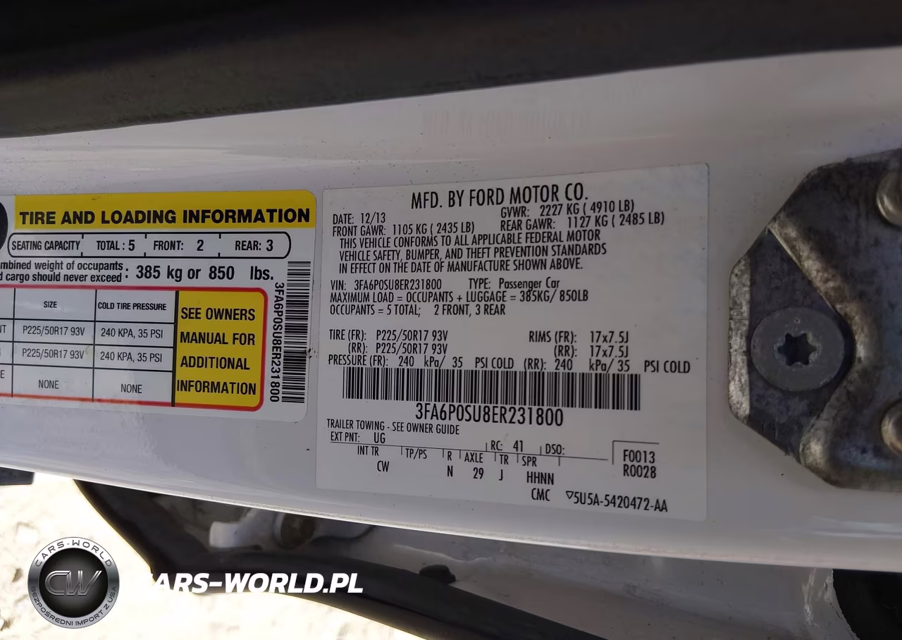 2014 Ford Fusion Energi Titanium VIN:3FA6P0SU8ER231800 - 9