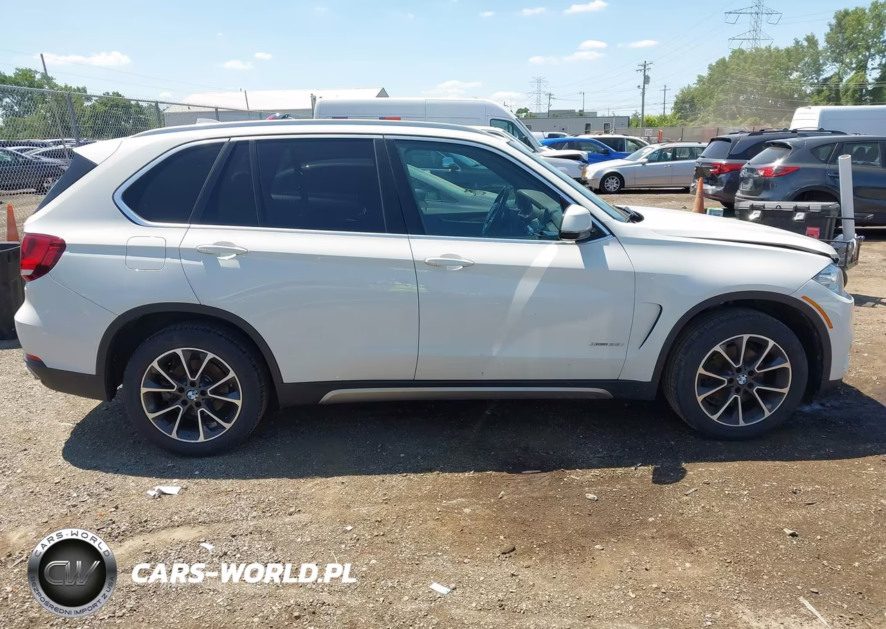 2018 BMW X5 xDrive35I VIN:5UXKR0C55J0Y02730 - 13