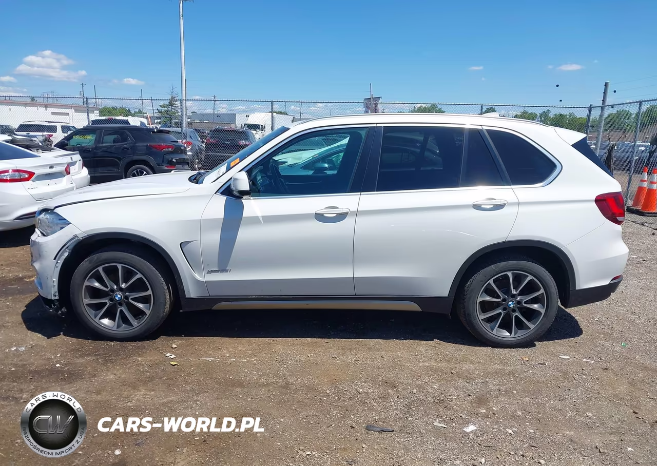 2018 BMW X5 xDrive35I VIN:5UXKR0C55J0Y02730 - 14