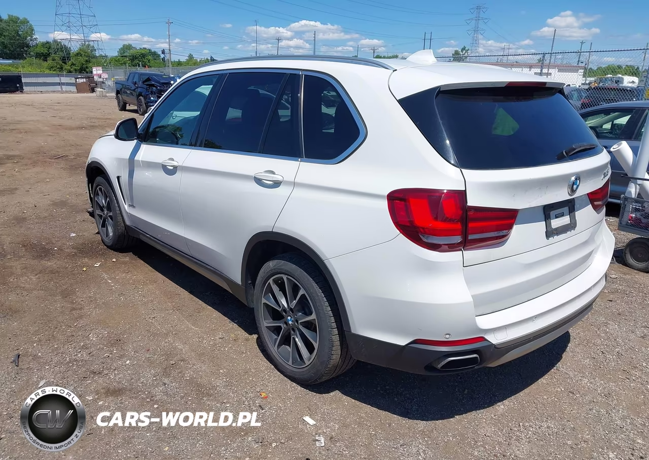 2018 BMW X5 xDrive35I VIN:5UXKR0C55J0Y02730 - 3