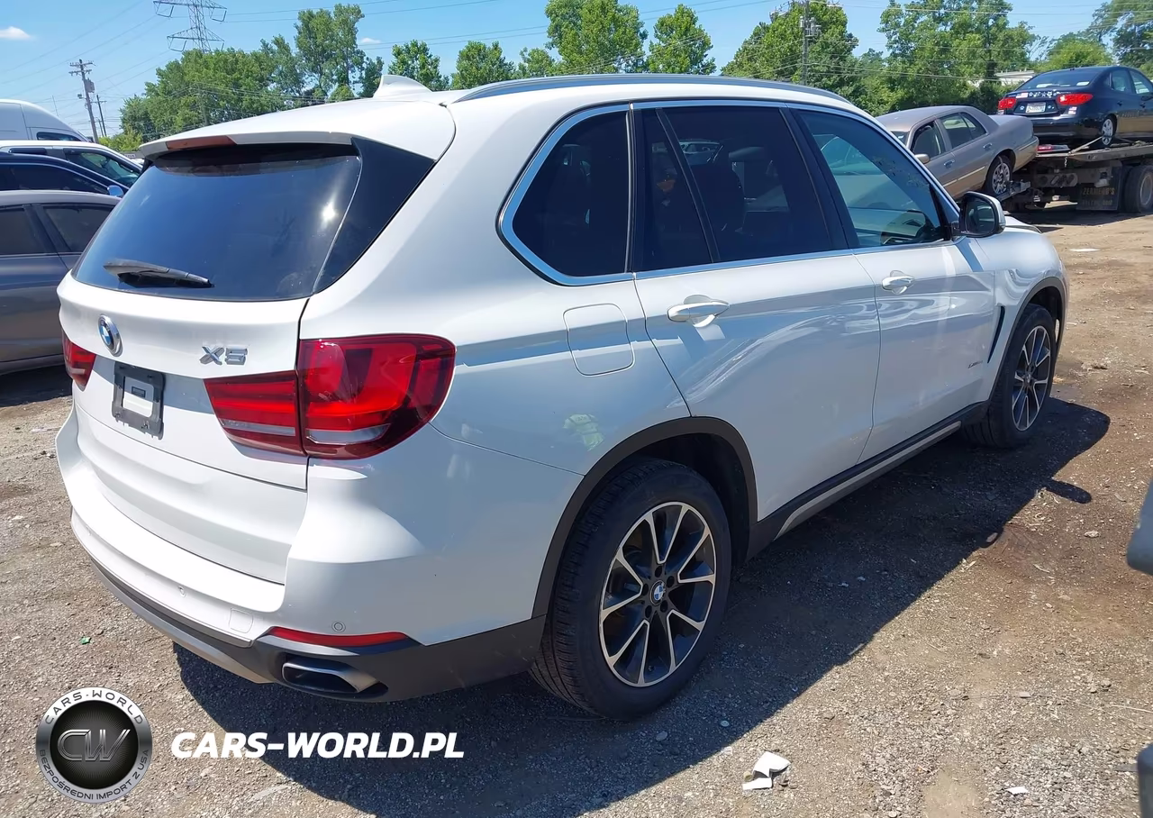 2018 BMW X5 xDrive35I VIN:5UXKR0C55J0Y02730 - 4