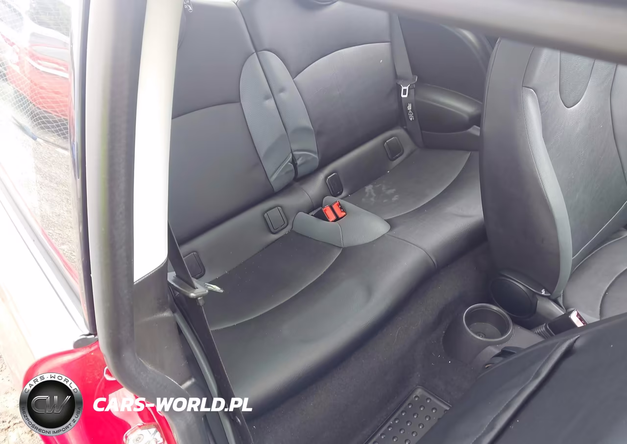 2008 Mini Cooper Hardtop VIN:WMWMF33598TT66068 - 8
