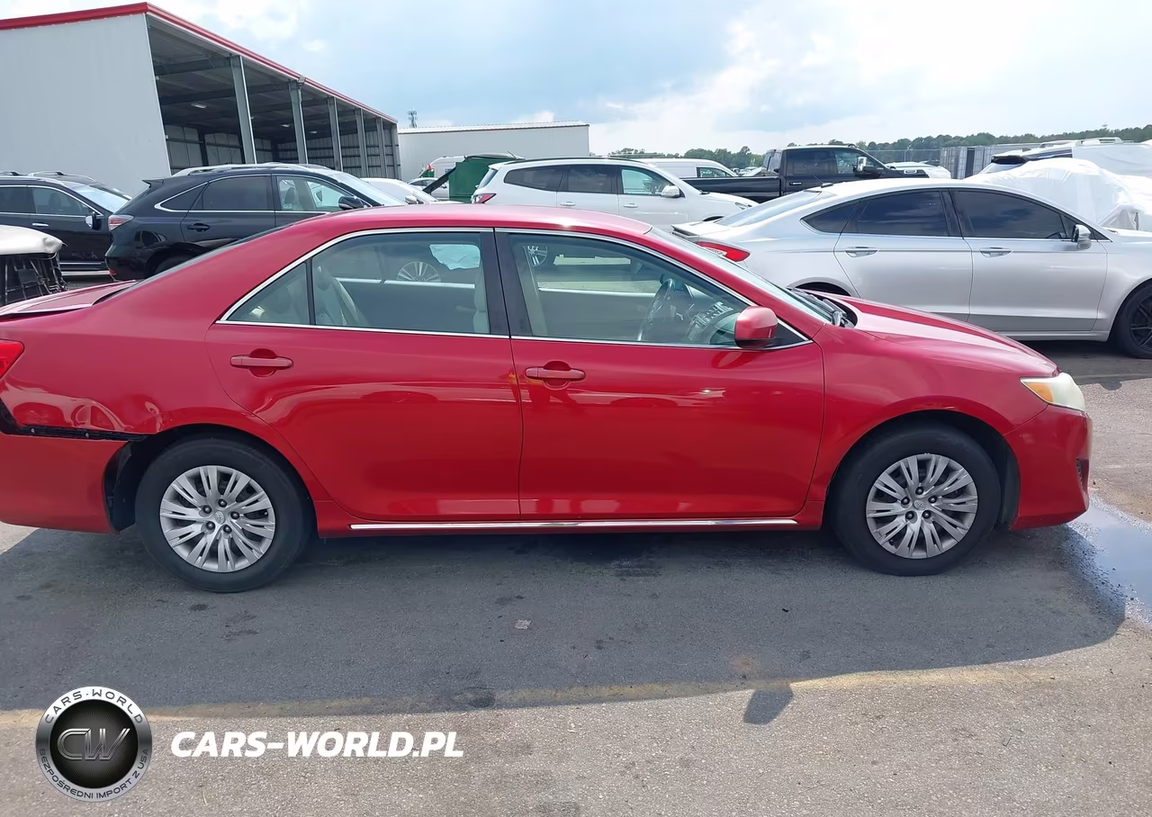 2014 Toyota Camry Le VIN:4T1BF1FK4EU819918 - 13