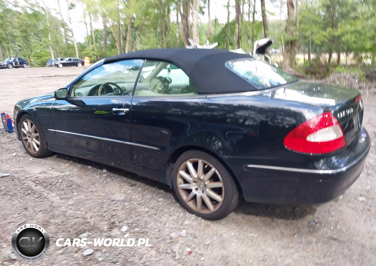 2007 Mercedes-Benz Clk 350 VIN:WDBTK56F37F218505 - 3