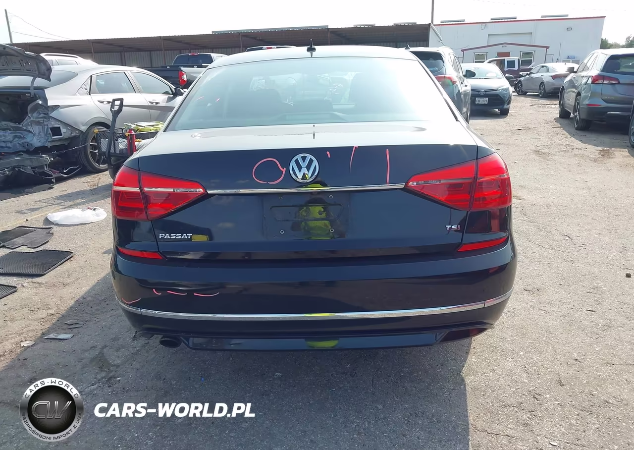 2016 Volkswagen Passat 1.8T R-Line VIN:1VWAT7A3XGC045997 - 16