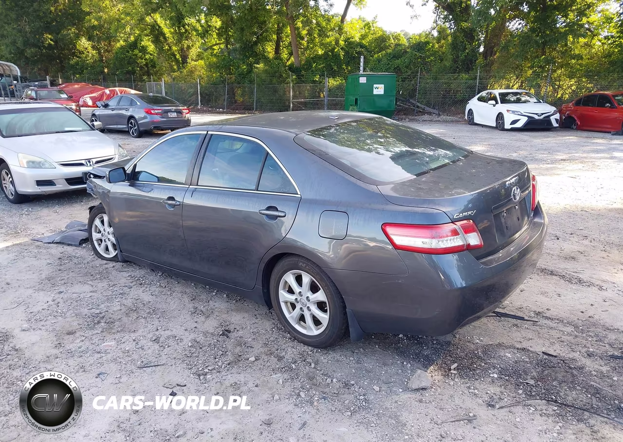 2010 Toyota Camry Le VIN:4T1BF3EK6AU053648 - 3