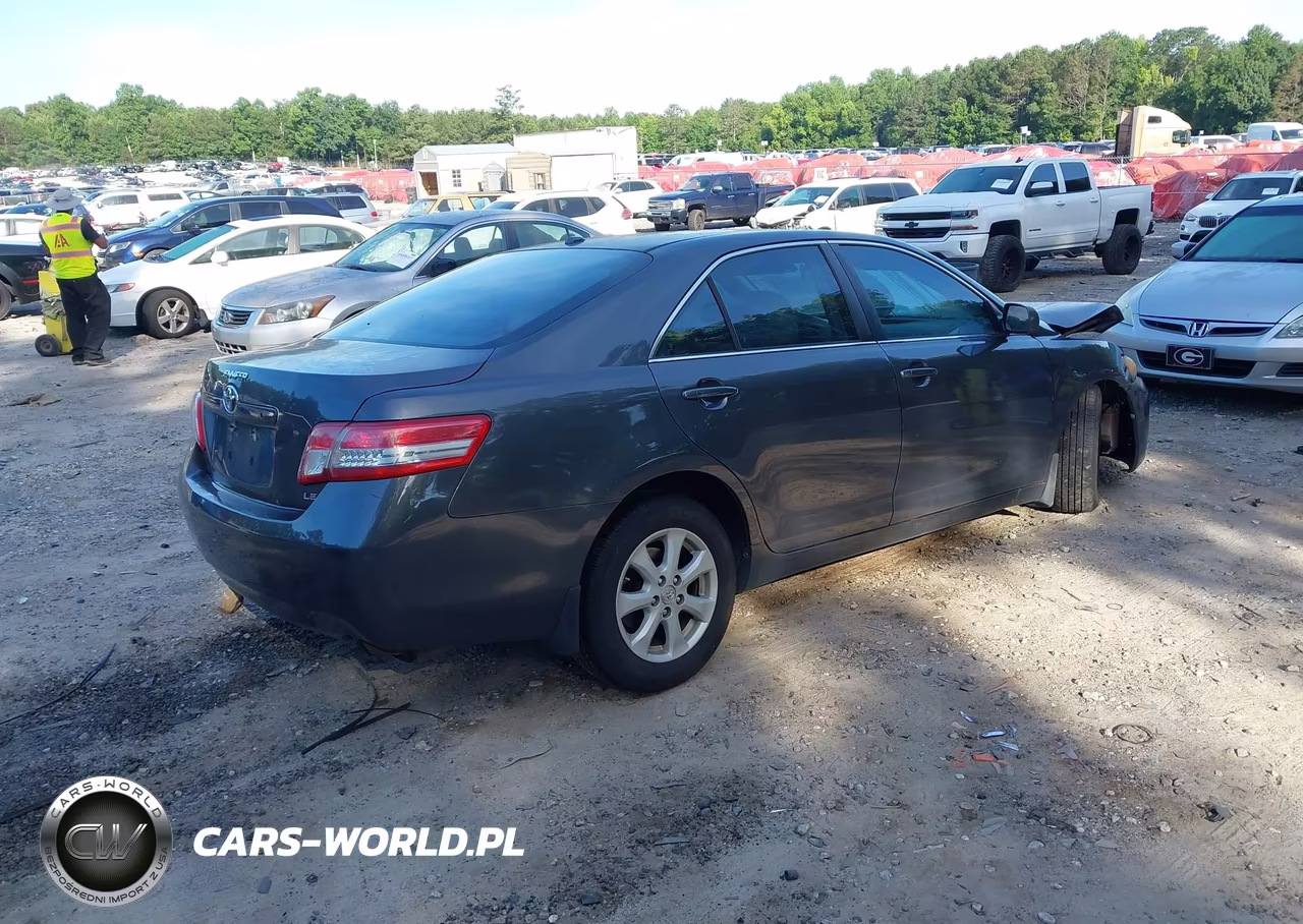 2010 Toyota Camry Le VIN:4T1BF3EK6AU053648 - 4