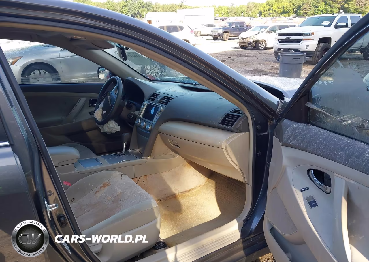 2010 Toyota Camry Le VIN:4T1BF3EK6AU053648 - 5