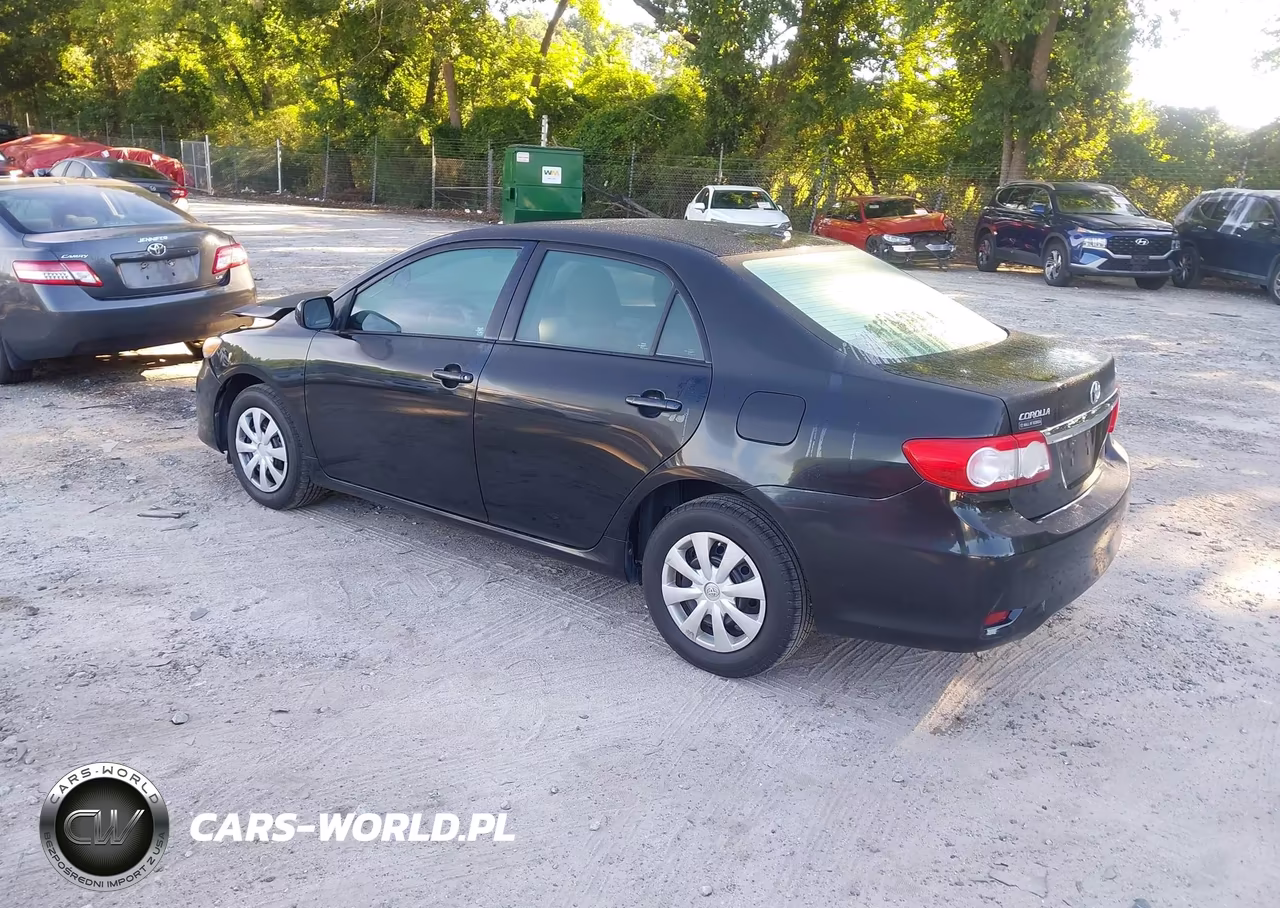 2011 Toyota Corolla Le VIN:2T1BU4EE0BC672951 - 3