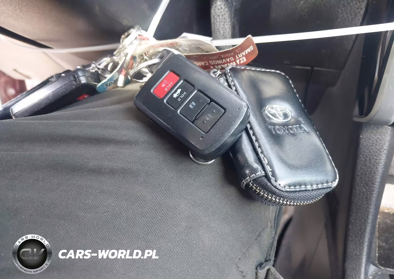 2017 Toyota Corolla VIN:5YFBURHE4HP610003 - 11