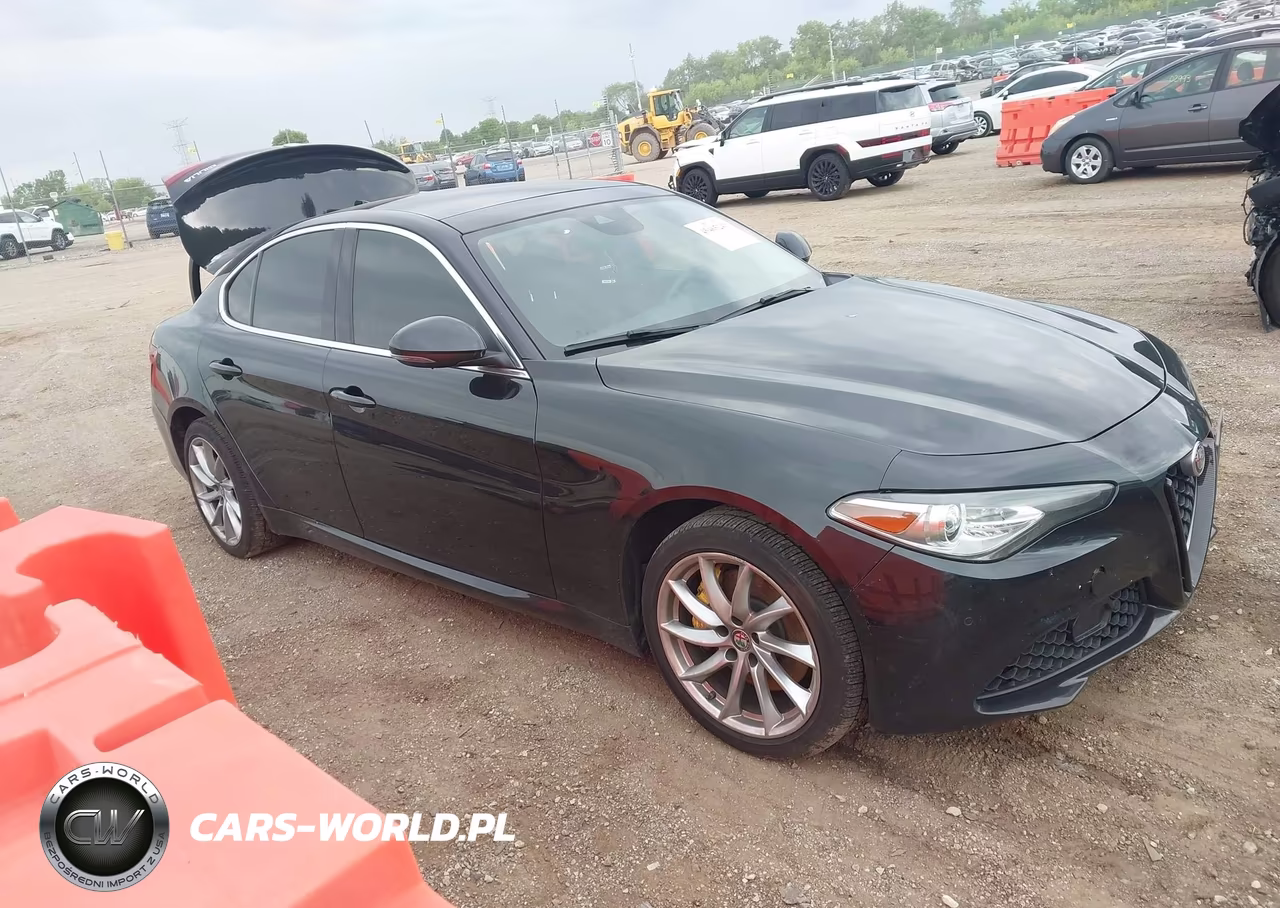 2017 Alfa Romeo Giulia Awd