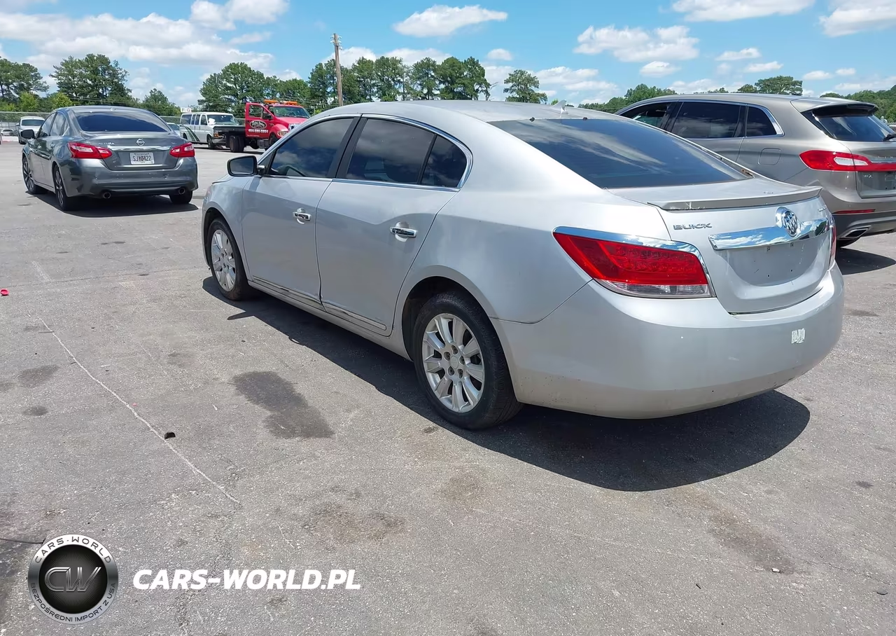 2013 Buick Lacrosse VIN:1G4GA5ERXDF238114 - 3