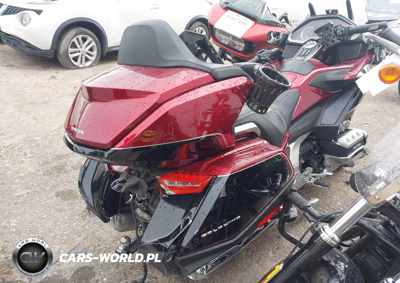 2018 Honda Gl1800 D VIN:JH2SC7972JK000233 - 4