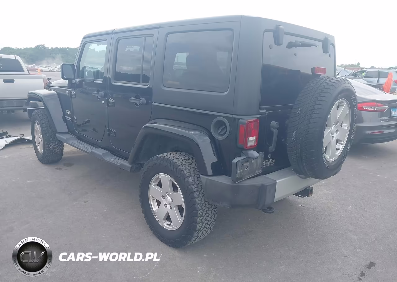 2011 Jeep Wrangler Unlimited Sahara VIN:1J4BA5H15BL559782 - 3