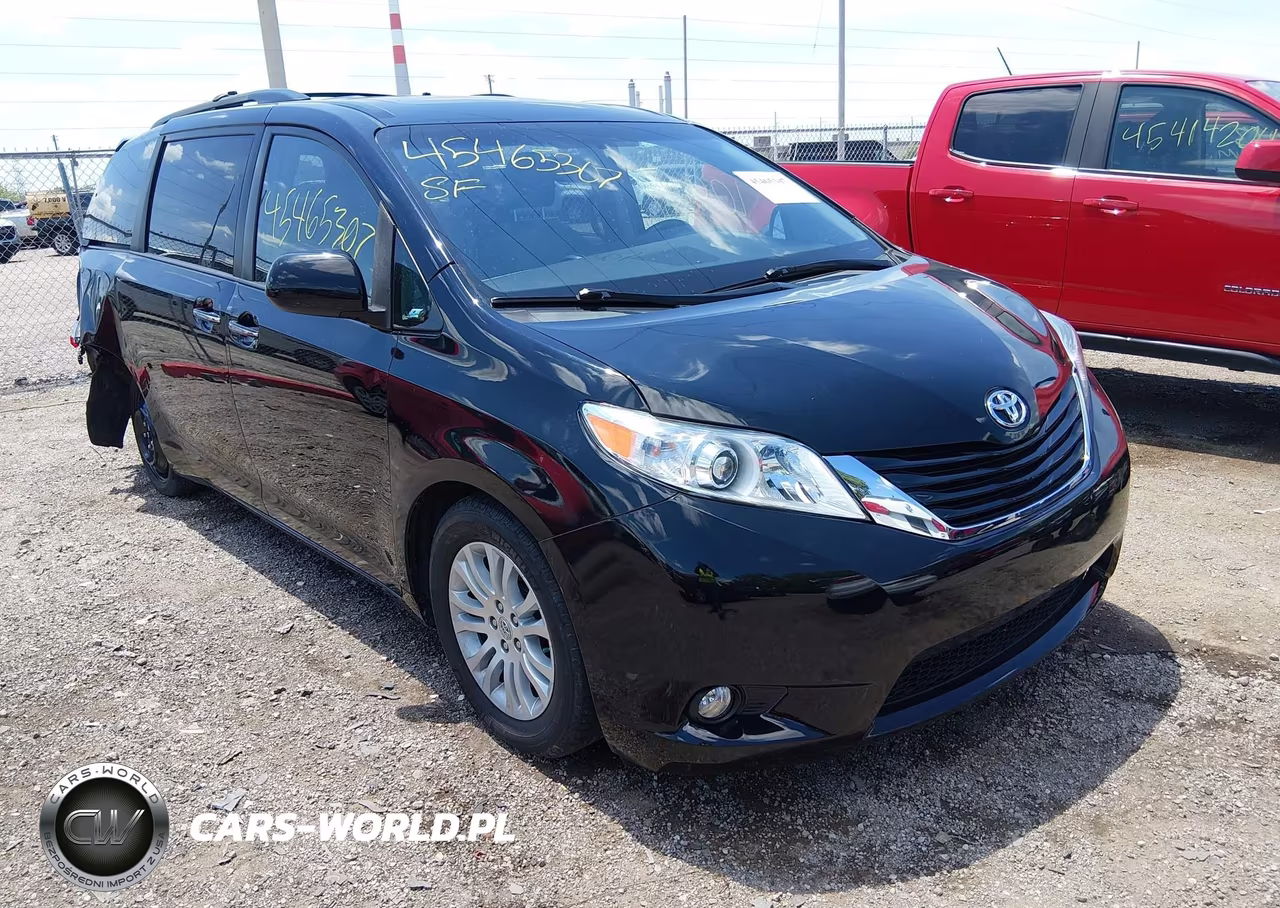 2015 Toyota Sienna Xle Premium 8 Passenger – zdjęcie 1 z 17