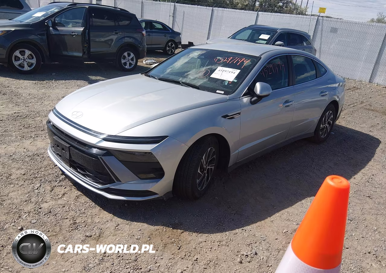 2026 Hyundai Sonata Hybrid Blue VIN:KMHL24JJ2TA145766 - 2