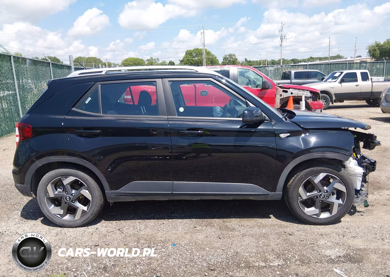 2025 Hyundai Venue Sel VIN:KMHRC8A35SU378313 - 14