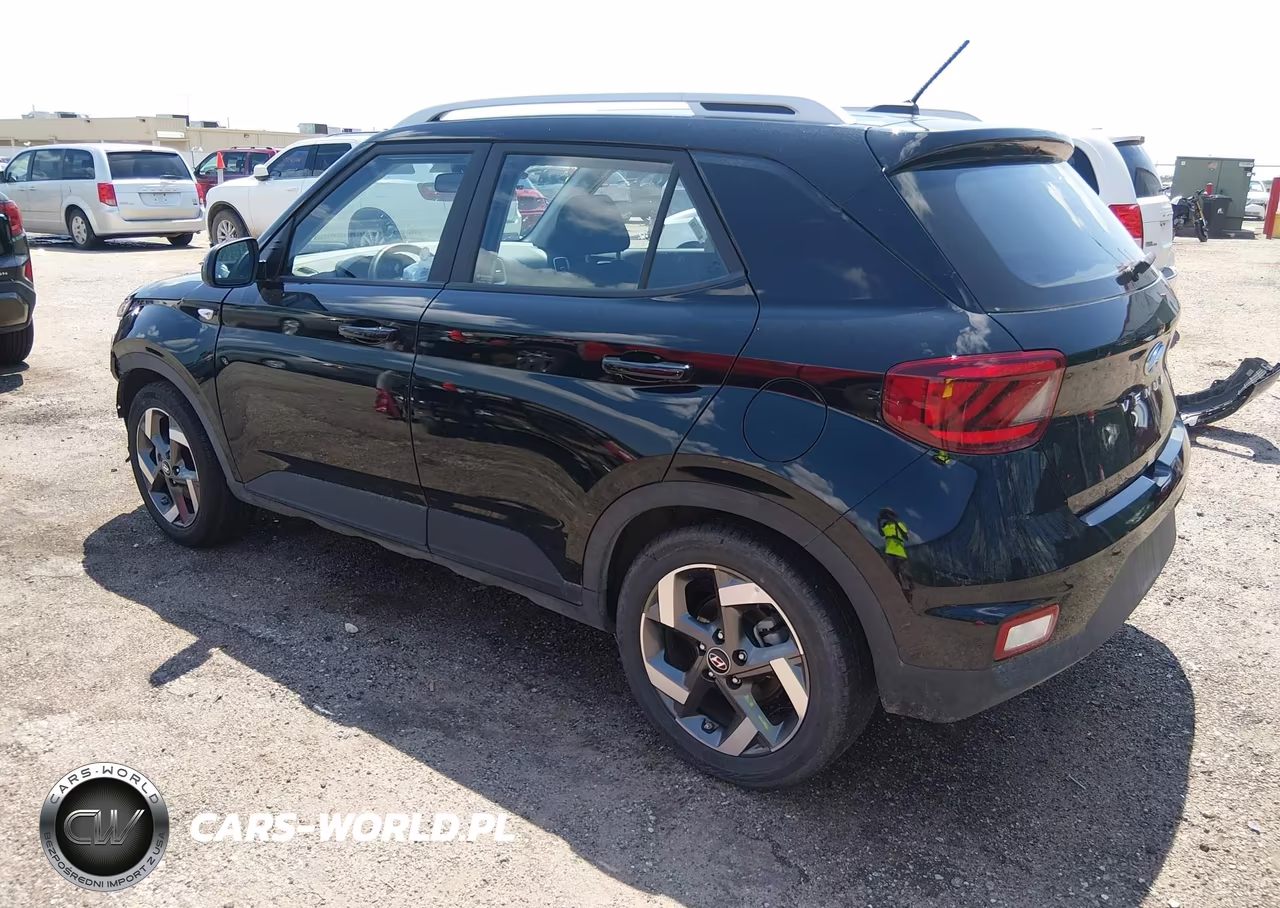 2025 Hyundai Venue Sel VIN:KMHRC8A35SU378313 - 3