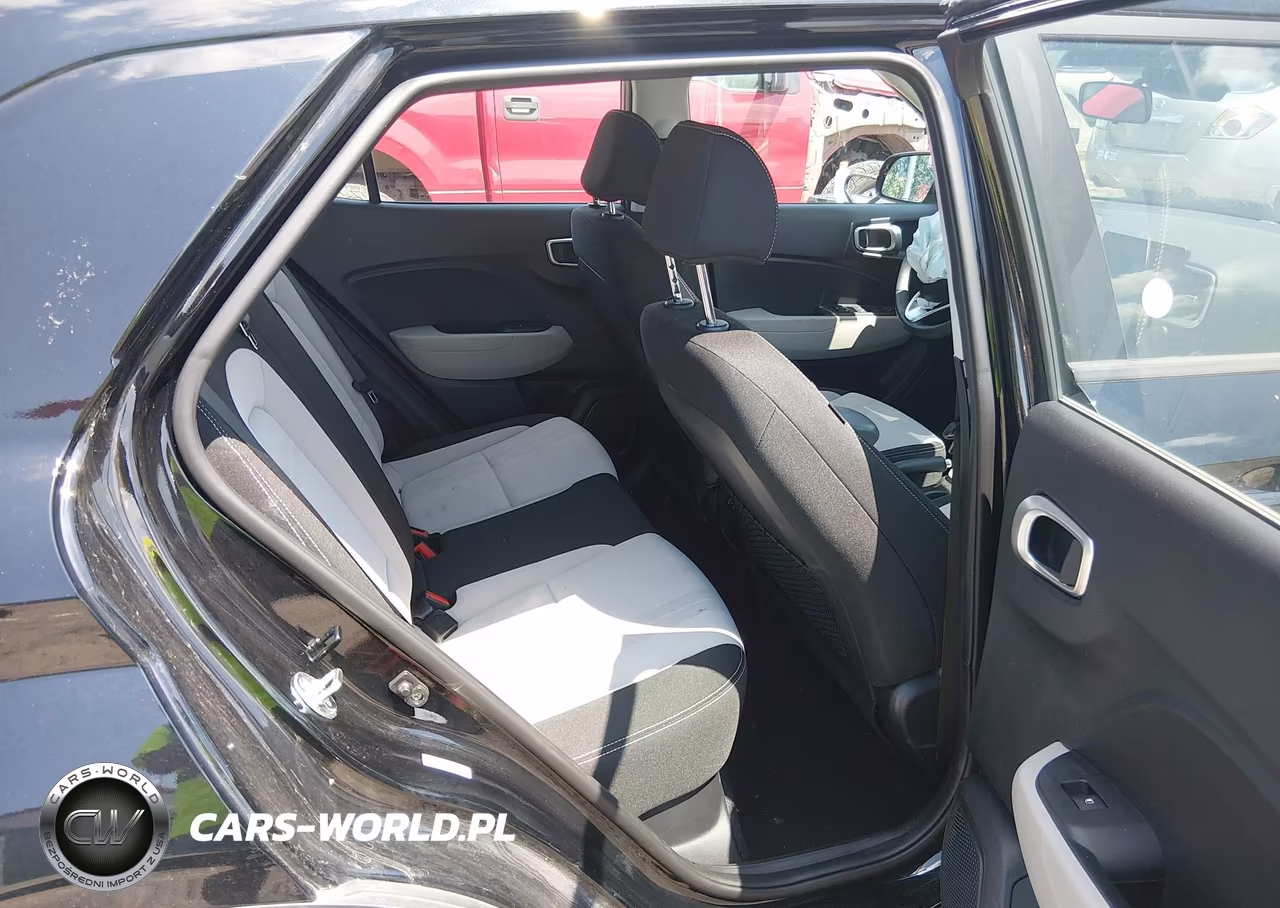 2025 Hyundai Venue Sel VIN:KMHRC8A35SU378313 - 8
