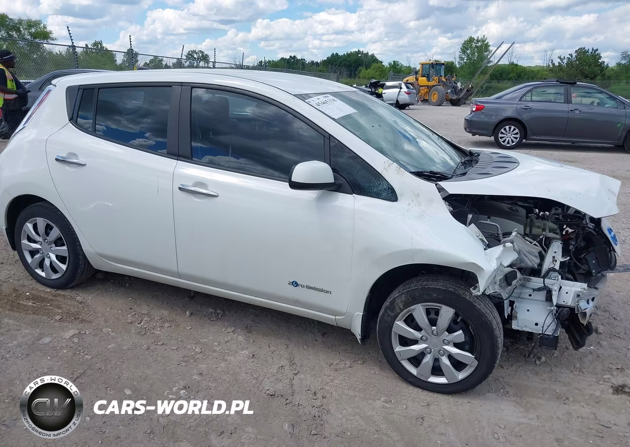 2015 Nissan Leaf S