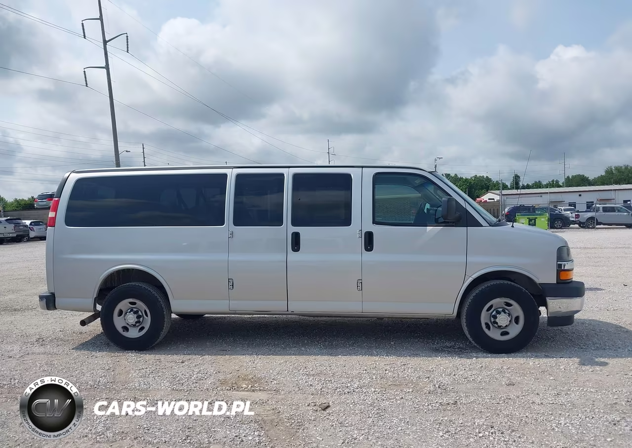 2017 Chevrolet Express 3500 Lt VIN:1GAZGPFF2H1266285 - 13