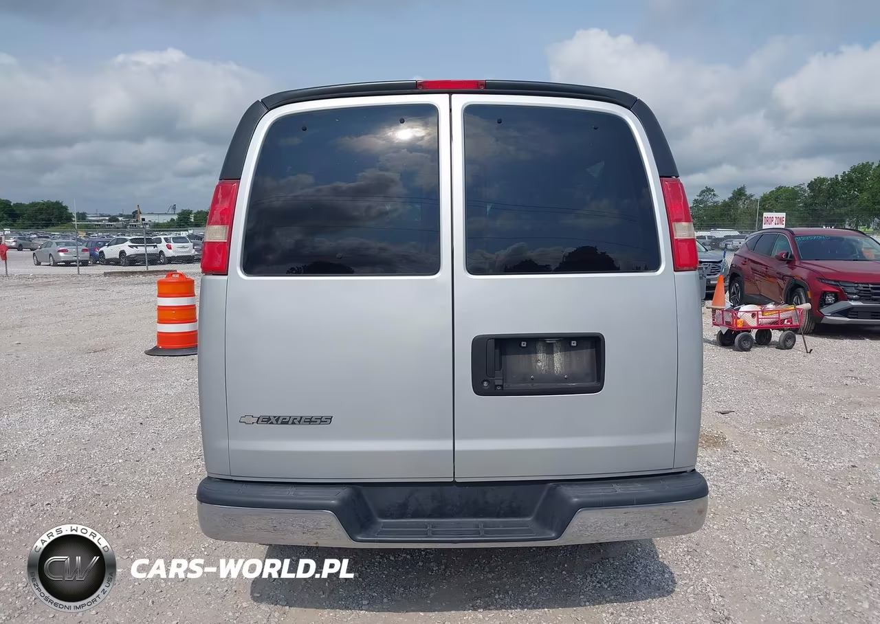 2017 Chevrolet Express 3500 Lt VIN:1GAZGPFF2H1266285 - 16