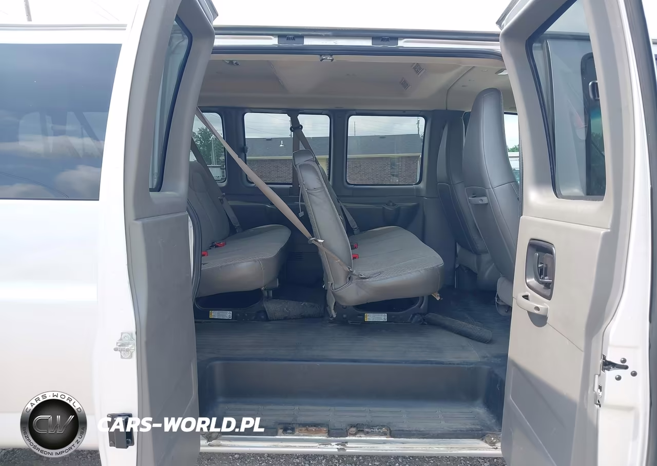 2017 Chevrolet Express 3500 Lt VIN:1GAZGPFF2H1266285 - 8
