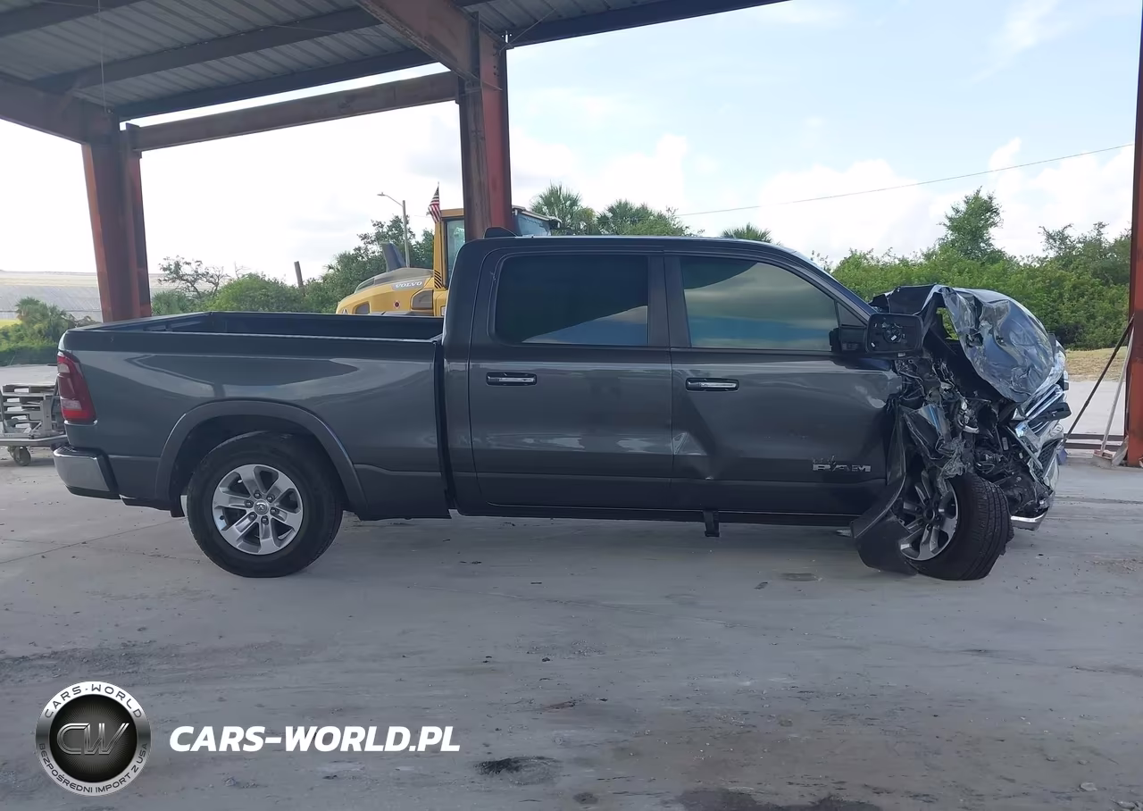 2019 Ram 1500 Laramie 4X4 6'4 Box VIN:1C6SRFRT6KN656778 - 12