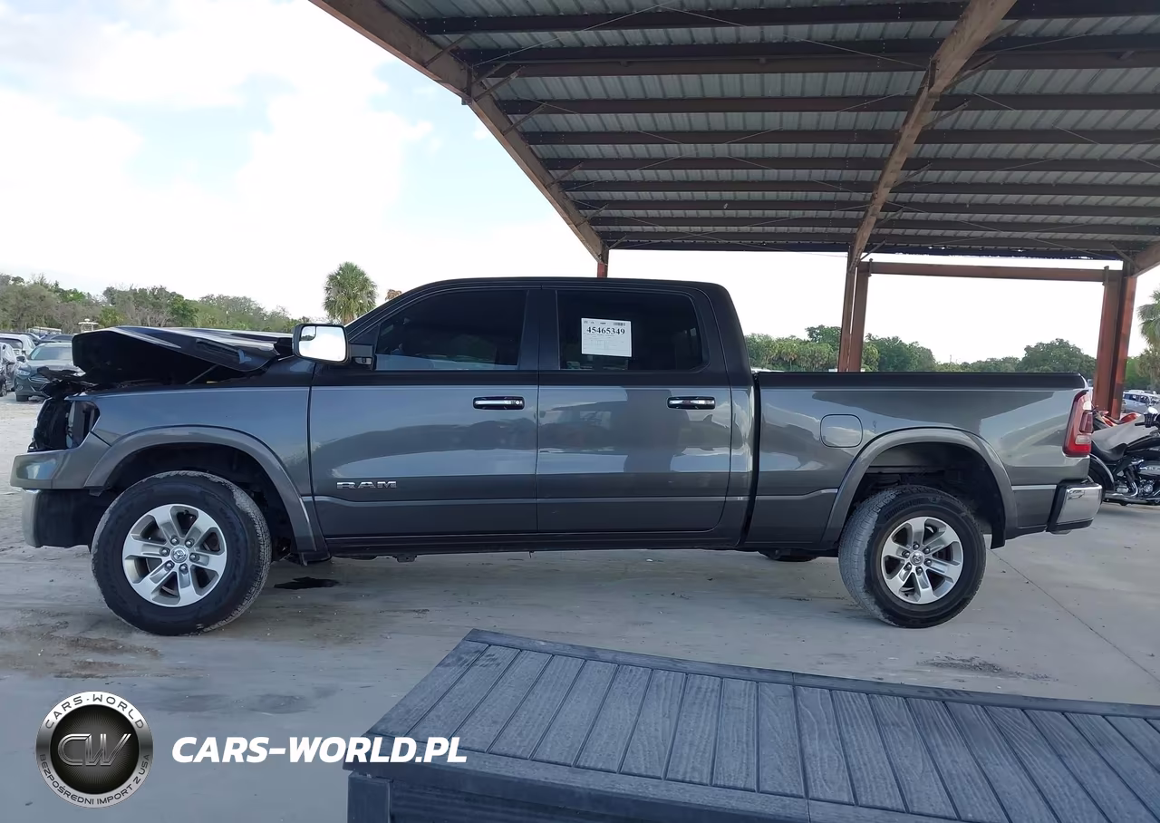 2019 Ram 1500 Laramie 4X4 6'4 Box VIN:1C6SRFRT6KN656778 - 13