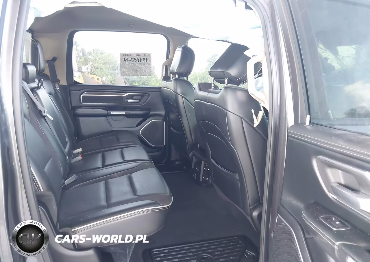 2019 Ram 1500 Laramie 4X4 6'4 Box VIN:1C6SRFRT6KN656778 - 8