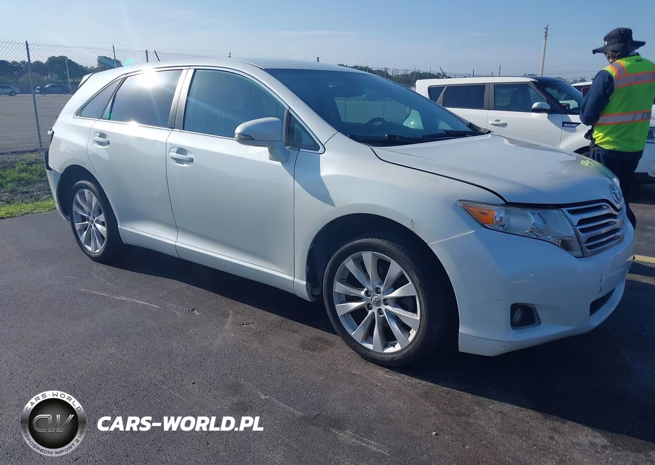 2013 Toyota Venza Le – zdjęcie 1 z 16