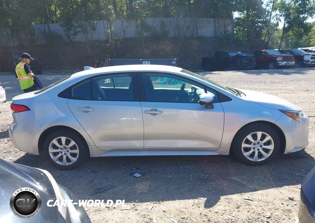 2026 Toyota Corolla Le VIN:5YFB4MDE3TP382237 - 13
