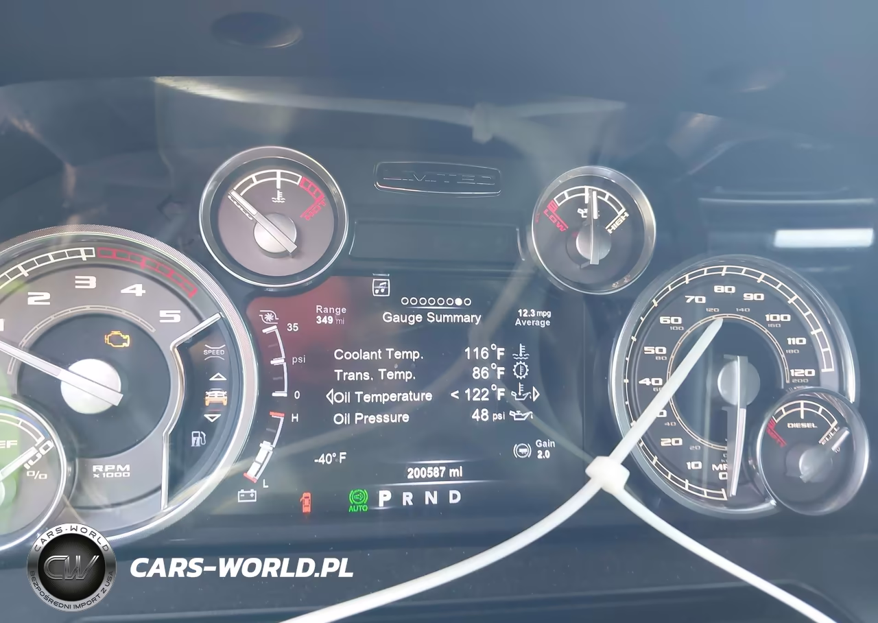 2018 Ram 3500 VIN:3C63RRKLXJG103672 - 7