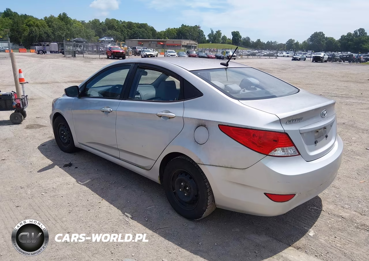 2013 Hyundai Accent Gls VIN:KMHCT4AE7DU459557 - 3