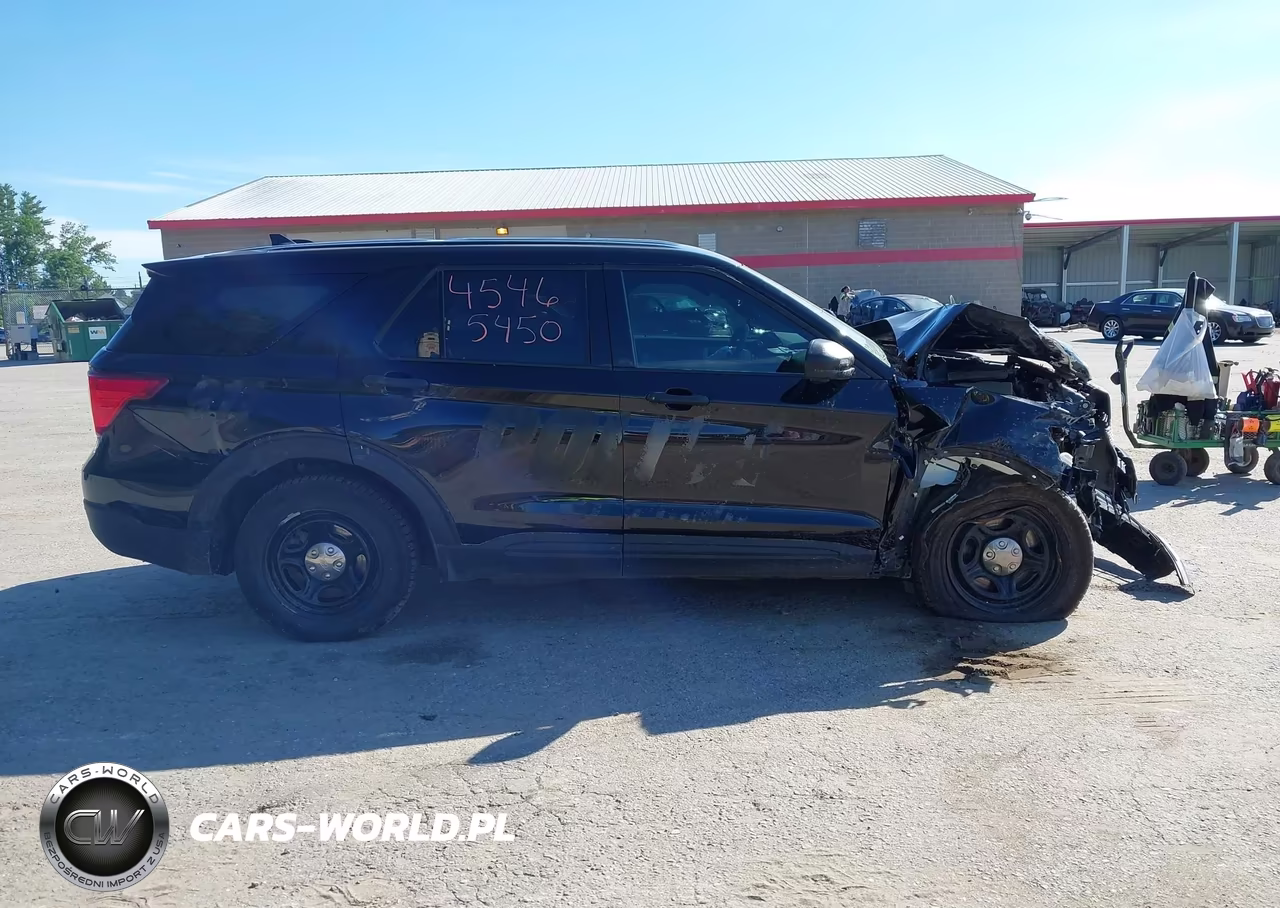 2023 Ford Police Interceptor Utility VIN:1FM5K8AB4PGA17251 - 13
