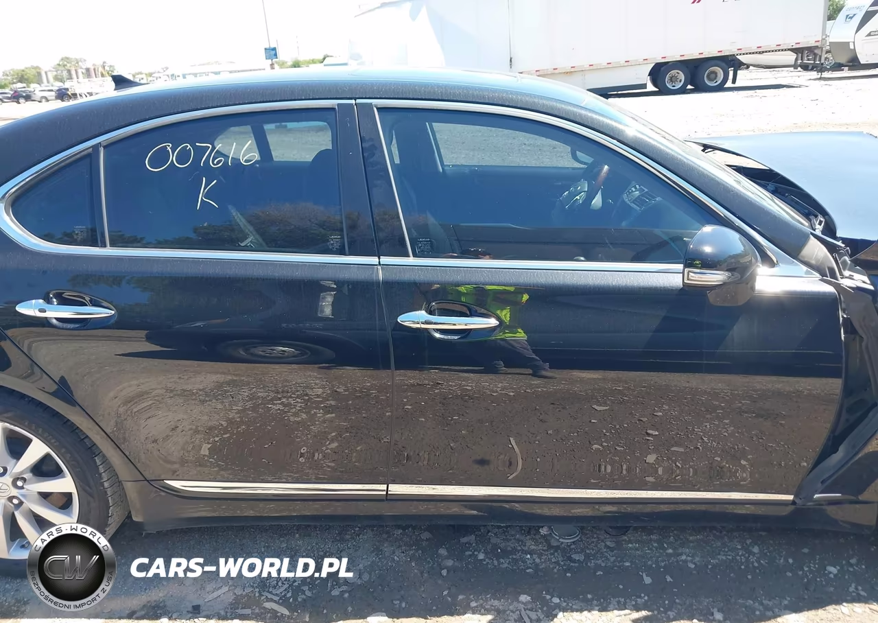 2010 Lexus Ls 460 VIN:JTHCL5EF4A5007616 - 13