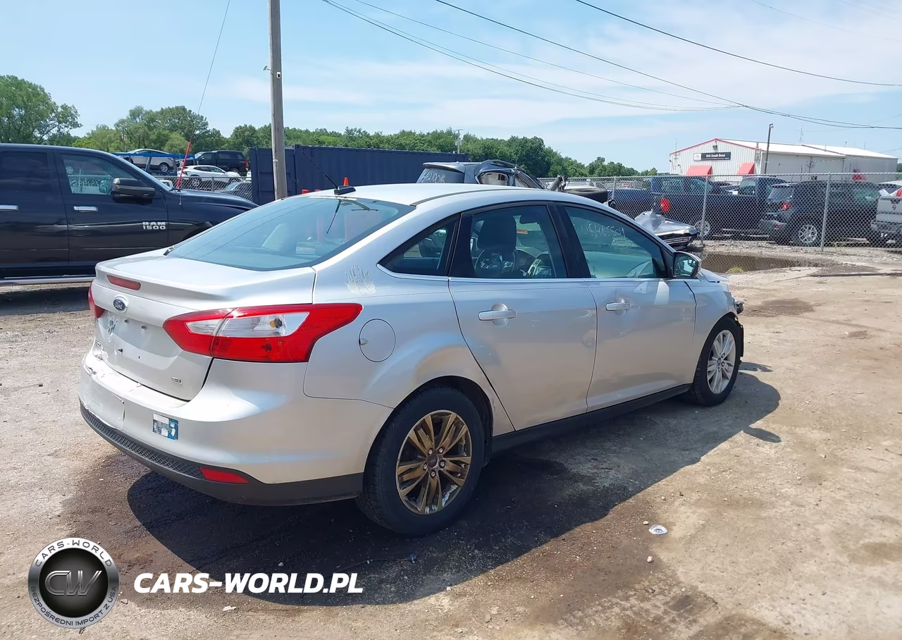 2012 Ford Focus Sel VIN:1FAHP3H23CL135410 - 4
