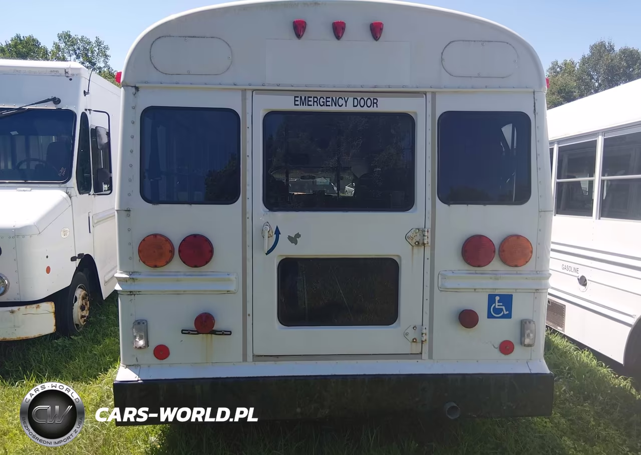 2004 Chevrolet Express Cutaway Base W-C7L-C7N VIN:1GBJG31U241241243 - 16