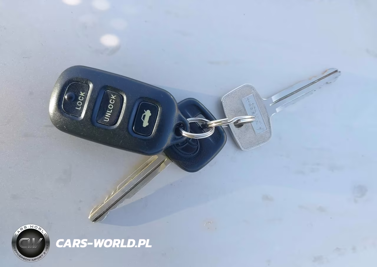 2003 Toyota Camry Le VIN:4T1BE32K53U695398 - 11