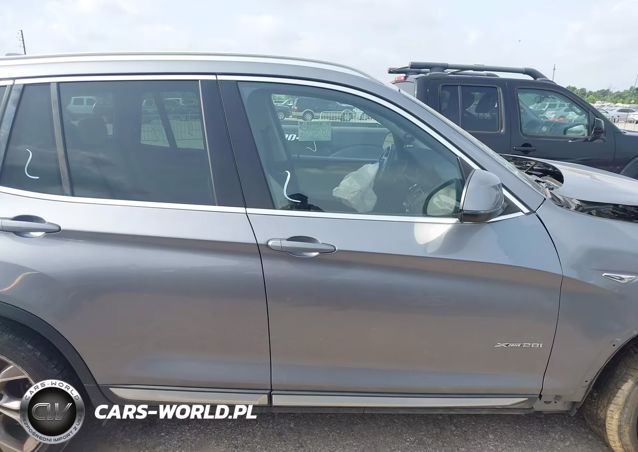 2015 BMW X3 xDrive28I VIN:5UXWX9C51F0D61930 - 14