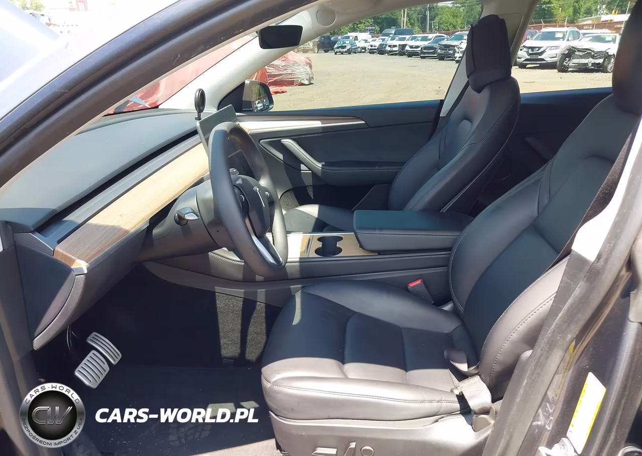 2023 Tesla Model Y Performance Dual Motor All-Wheel Drive VIN:7SAYGDEF4PF859710 - 5