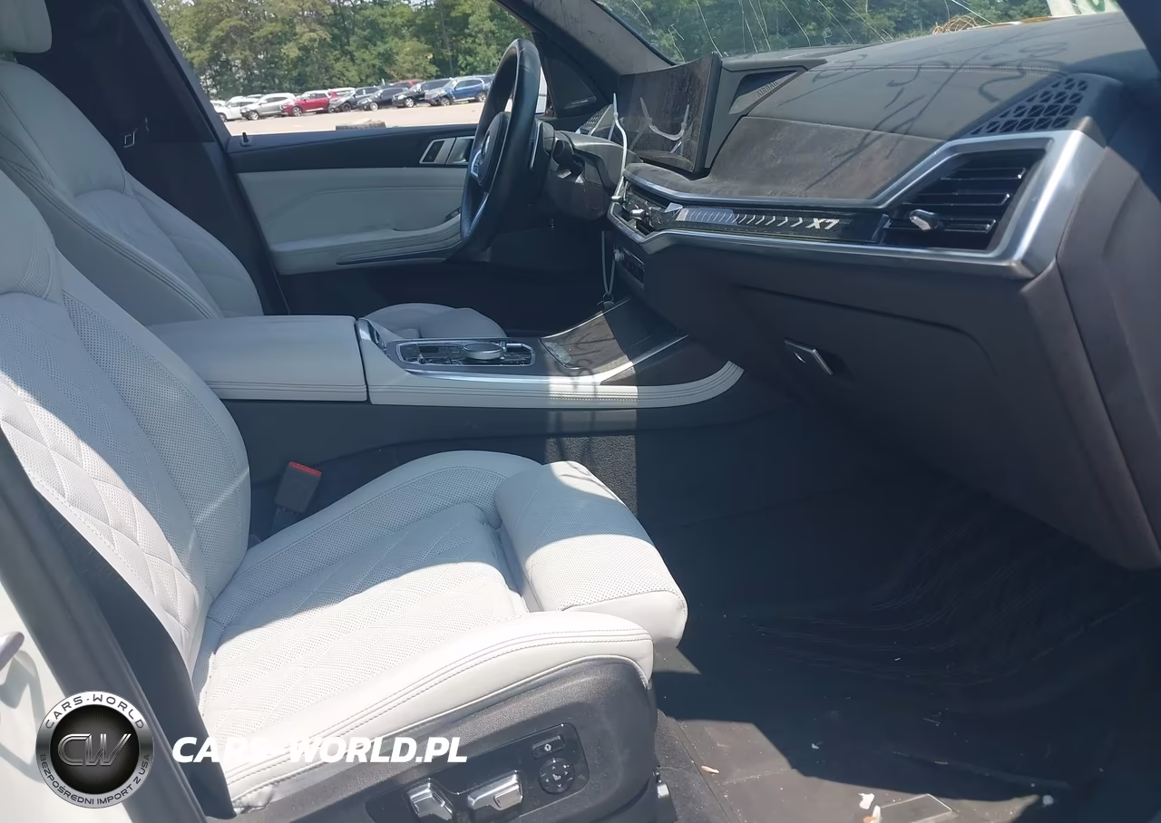 2024 BMW X7 xDrive40I VIN:5UX23EM04R9W04519 - 5