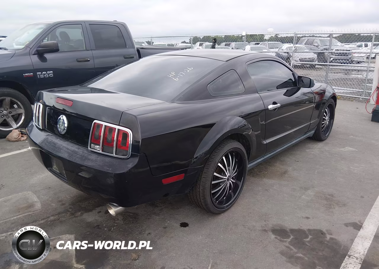 2007 Ford Mustang V6 Deluxe-V6 Premium VIN:1ZVHT80N575356460 - 4