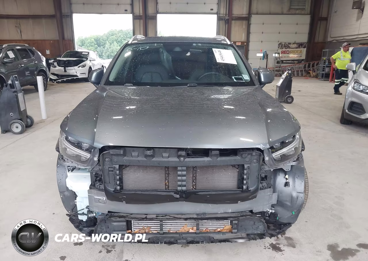 2019 Volvo Xc40 T5 Momentum-T5 R-Design VIN:YV4162XZ5K2011034 - 13